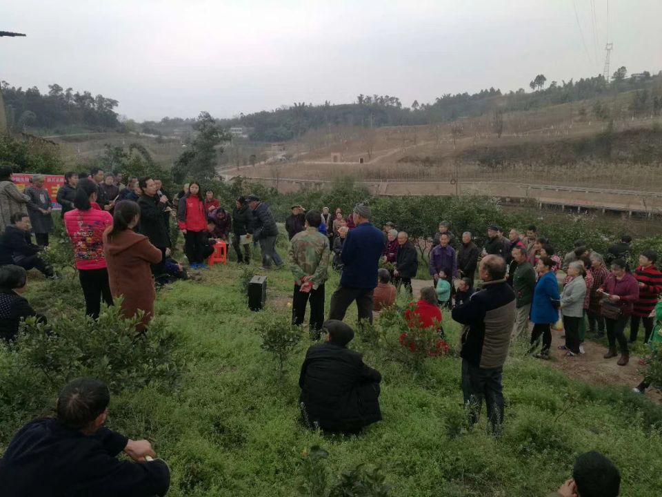 盖尔盖司销售人员下乡宣传生物有机肥知识